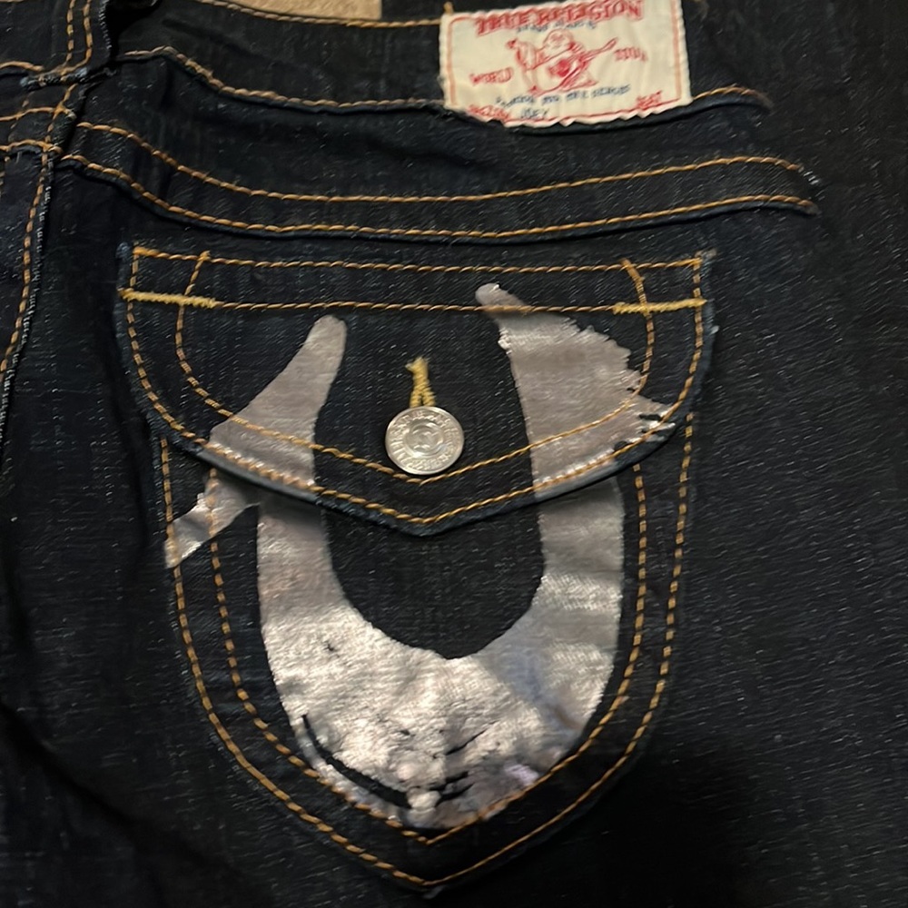 True Religion Dark Indigo Flare Jeans with Contrast Stitching size 30 - Picture 6 of 6